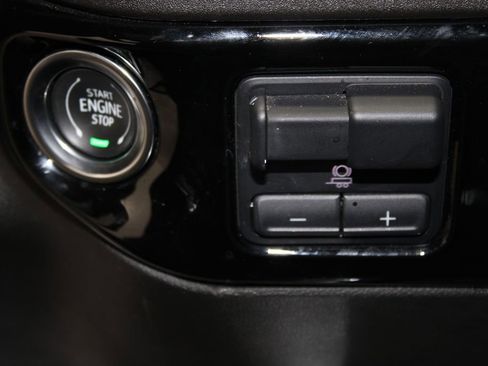 Used 2024 Chevrolet Silverado 2500 High Country image 46