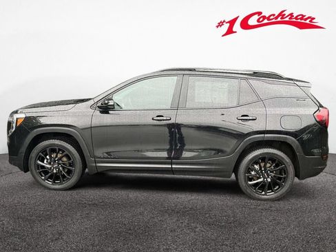 Used 2023 GMC Terrain SLE w/ Driver Convenience Package AWD/4WD image 10