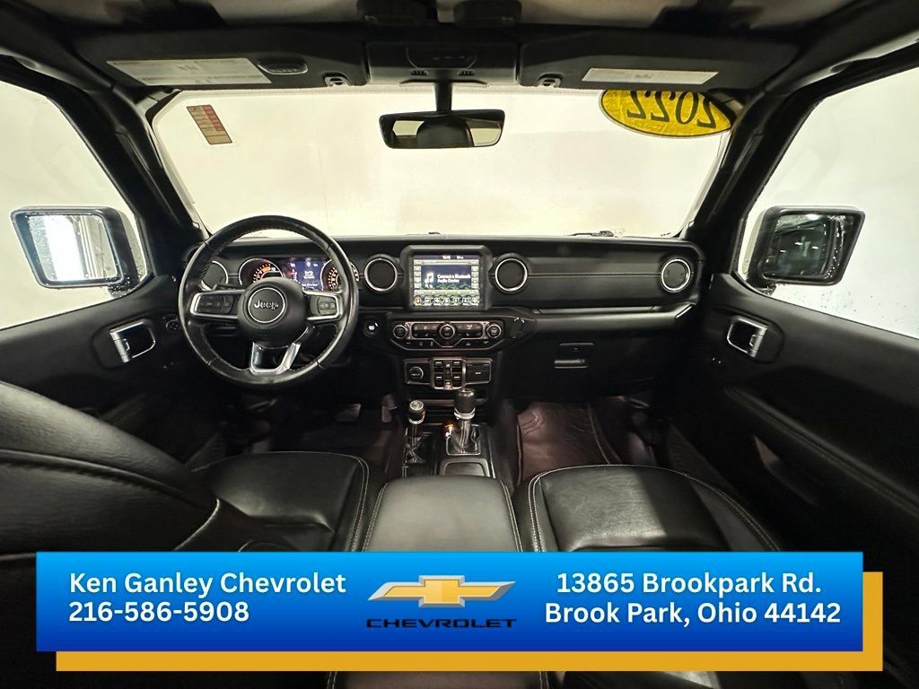 Used 2022 Jeep Wrangler Unlimited Sahara w/ LED Lighting Group AWD/4WD image 22