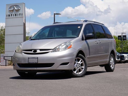 Used 2006 Toyota Sienna LE AWD/4WD image 1