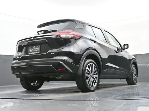 Used 2024 Nissan Kicks SV image 52