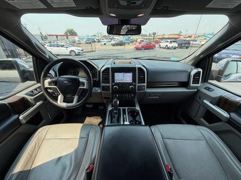 Used 2017 Ford F150 Lariat w/ Equipment Group 502A Luxury AWD/4WD image 21