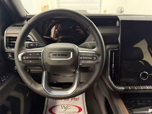 New 2026 GMC Yukon Denali w/ Sun & Power Step Package image 18