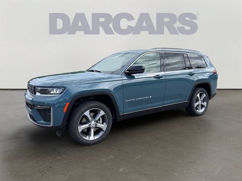 New 2026 Jeep Grand Cherokee L Limited w/ Luxury Tech Group II AWD/4WD image 3