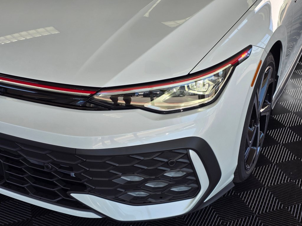New 2026 Volkswagen GTI SE FWD image 10