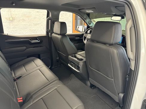 Used 2026 GMC Sierra 1500 SLT w/ SLT Premium Package AWD/4WD image 44