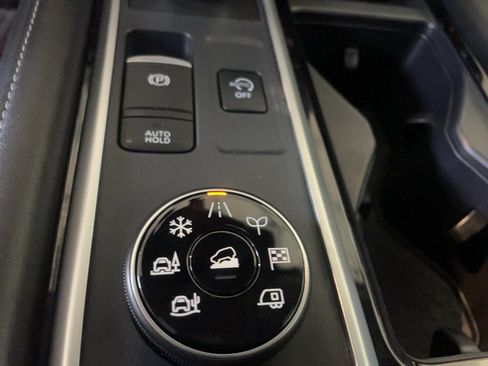 Used 2024 Nissan Pathfinder SL w/ SL Premium Package AWD/4WD image 14