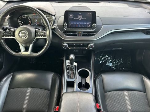 Used 2024 Nissan Altima 2.5 SR FWD image 4