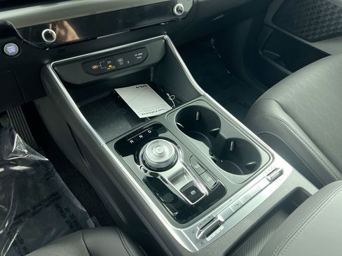 New 2026 Kia Carnival SX FWD image 25