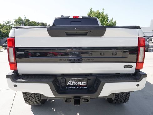 Used 2021 Ford F350 Platinum w/ Tremor Off-Road Package AWD/4WD image 3