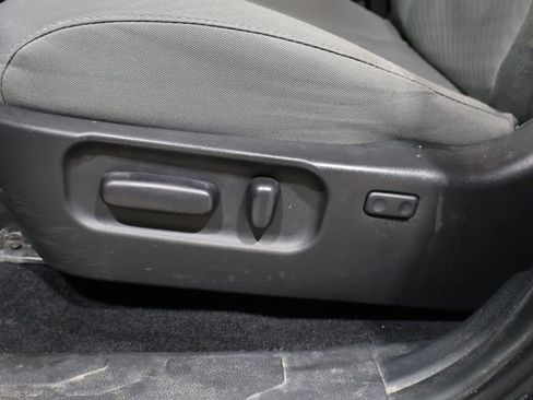 Used 2022 Toyota Tacoma SR5 image 12