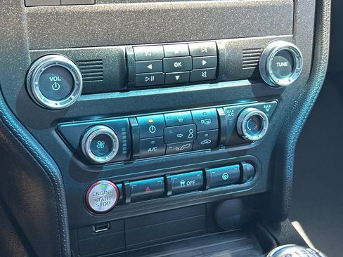 Used 2019 Ford Mustang GT RWD image 27
