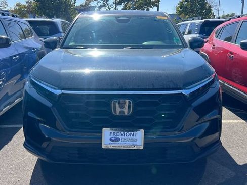 Used 2025 Honda CR-V LX image 3