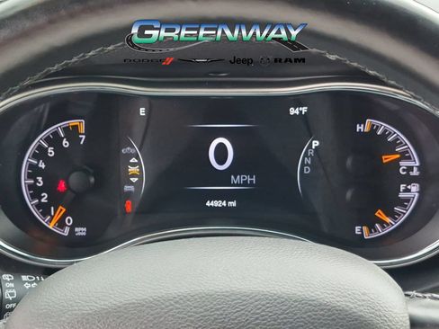 Used 2020 Jeep Grand Cherokee Laredo AWD/4WD image 25