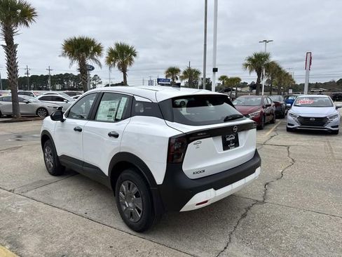 New 2026 Nissan Kicks S image 4