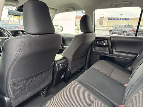 Used 2024 Toyota 4Runner TRD Off-Road image 32