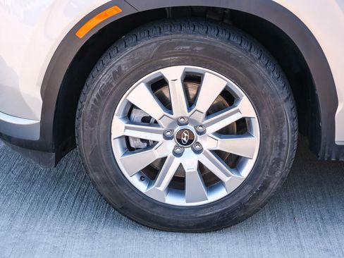 Used 2024 Hyundai Palisade SEL FWD image 11