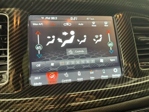 Used 2022 Dodge Charger Scat Pack w/ Navigation & Travel Group image 21