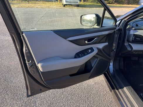 Used 2021 Subaru Legacy Premium image 9