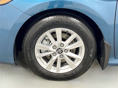 New 2026 Toyota Camry LE image 8