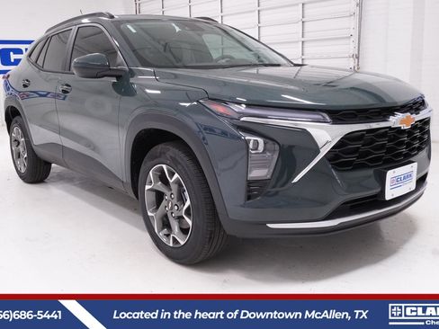 New 2026 Chevrolet Trax LT w/ LT Convenience Package image 3