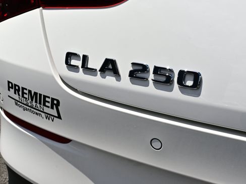 Used 2025 Mercedes-Benz CLA 250 4MATIC image 10