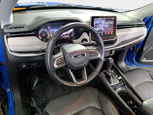 Certified 2022 Jeep Compass Latitude w/ Sun and Sound Group image 16