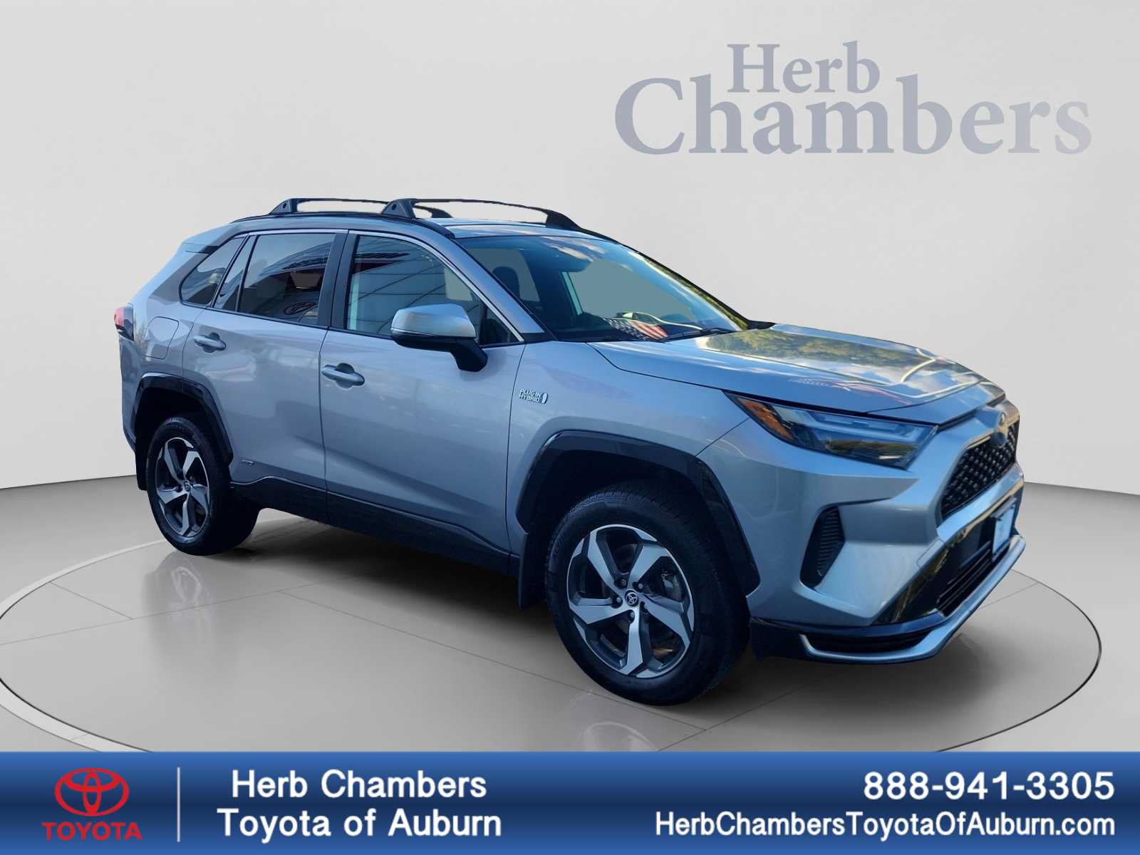 Used 2022 Toyota RAV4 SE w/ Weather & Moonroof Package AWD/4WD image 1