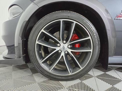 Used 2018 Dodge Charger R/T Scat Pack RWD image 12