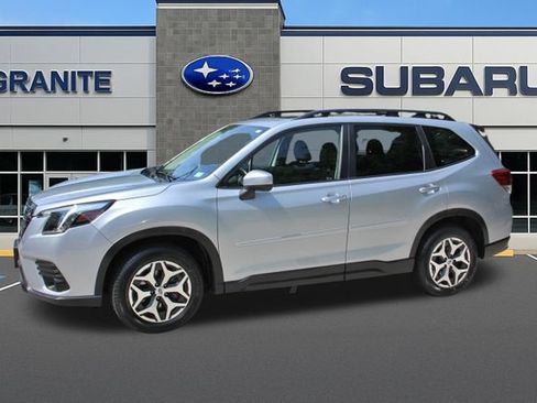Certified 2024 Subaru Forester Premium AWD/4WD image 6
