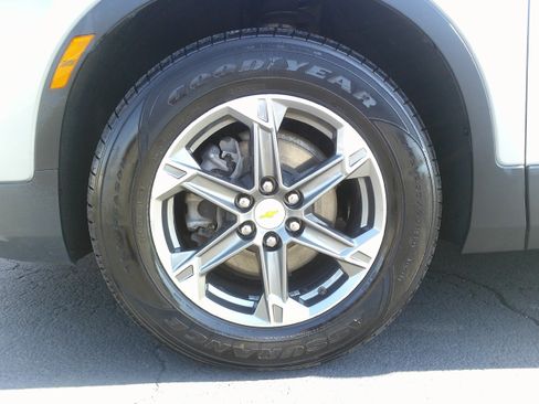 Used 2023 Chevrolet Blazer LT image 15