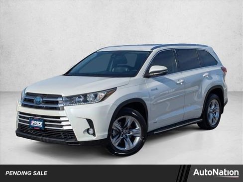Used 2019 Toyota Highlander Limited image 1