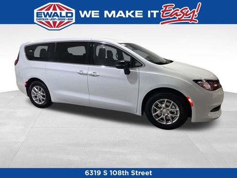 New 2026 Chrysler Voyager LX FWD image 26