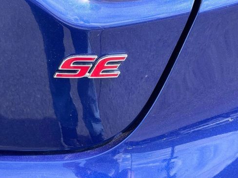 Used 2022 Toyota Corolla SE FWD image 15
