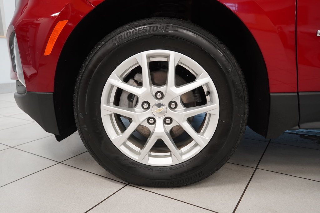 Used 2023 Chevrolet Equinox LT AWD/4WD image 17