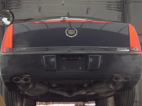 Used 2009 Cadillac DTS FWD image 17