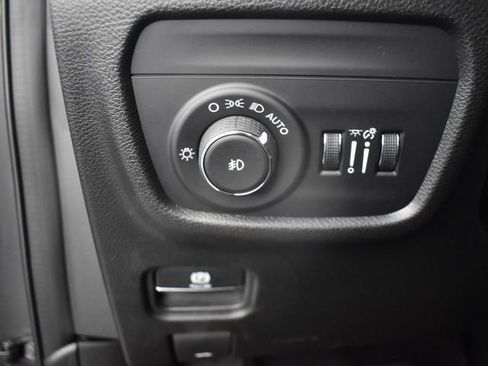 New 2025 Jeep Grand Cherokee L Limited w/ Black Appearance Package image 14