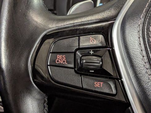 Used 2018 BMW 530i xDrive image 45