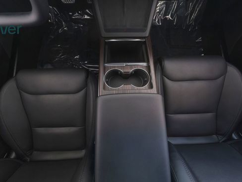 Used 2023 Tesla Model S Standard Range image 27