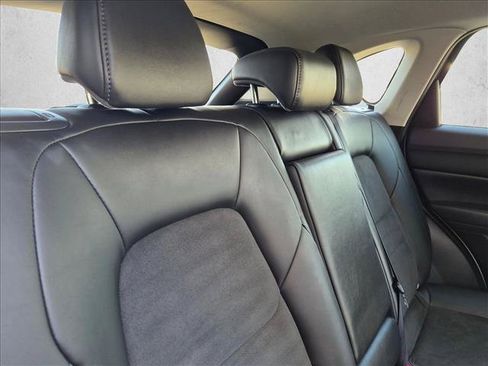Used 2017 MAZDA CX-5 Touring w/ Preferred Equipment Package FWD image 13