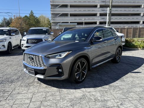 Certified 2023 INFINITI QX55 Luxe w/ Cargo Package image 3