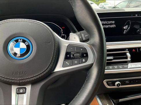 Used 2023 BMW X5 xDrive45e w/ Executive Package AWD/4WD image 12
