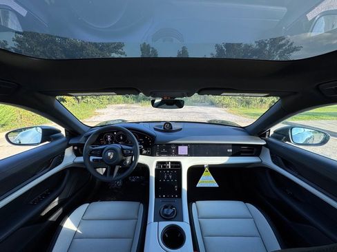 Used 2025 Porsche Taycan RWD image 22