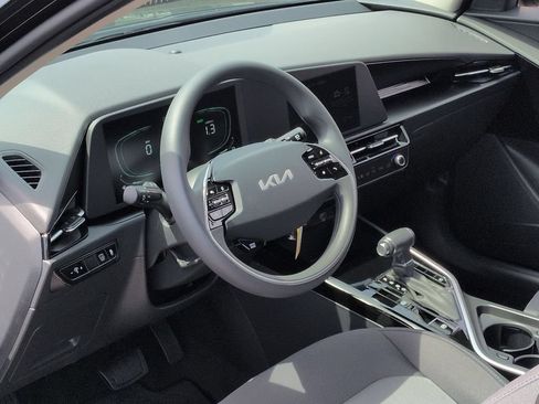 New 2026 Kia Niro LX FWD image 10