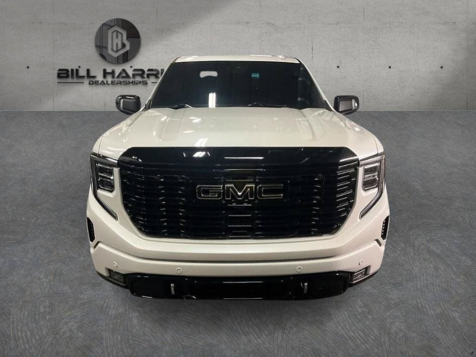Used 2022 GMC Sierra 1500 Denali w/ Denali Reserve Package AWD/4WD image 8