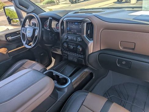Used 2023 Chevrolet Silverado 2500 High Country w/ Z71 Off-Road Package AWD/4WD image 12