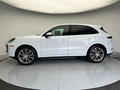 New 2026 Porsche Cayenne image 2