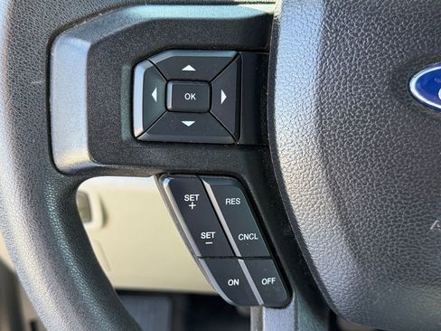 Used 2017 Ford F150 XLT AWD/4WD image 13