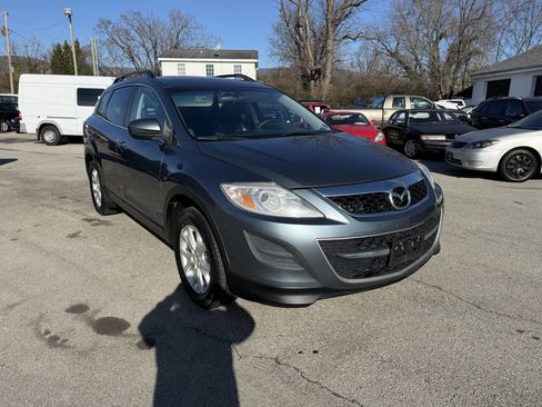 Used 2012 MAZDA CX-9 Touring w/ Moonroof & Bose Audio Pkg image 4