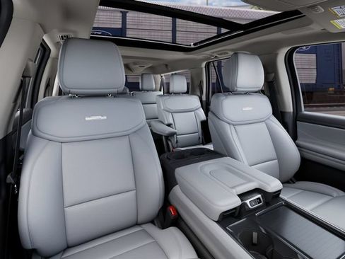 New 2027 Ford Expedition Max Platinum w/ Driver's Package AWD/4WD image 10
